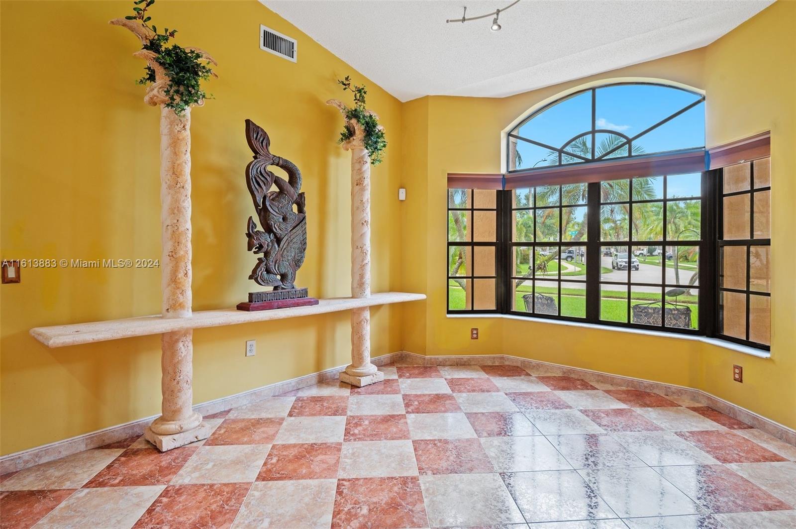 PASADENA AT CHAPEL TRAIL - Residential