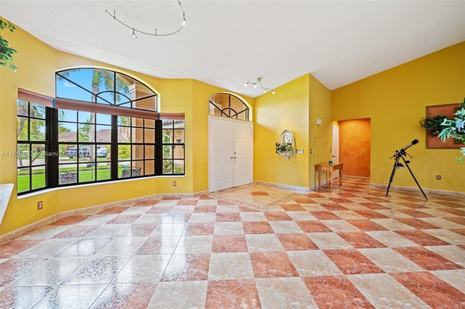 PASADENA AT CHAPEL TRAIL - Residential