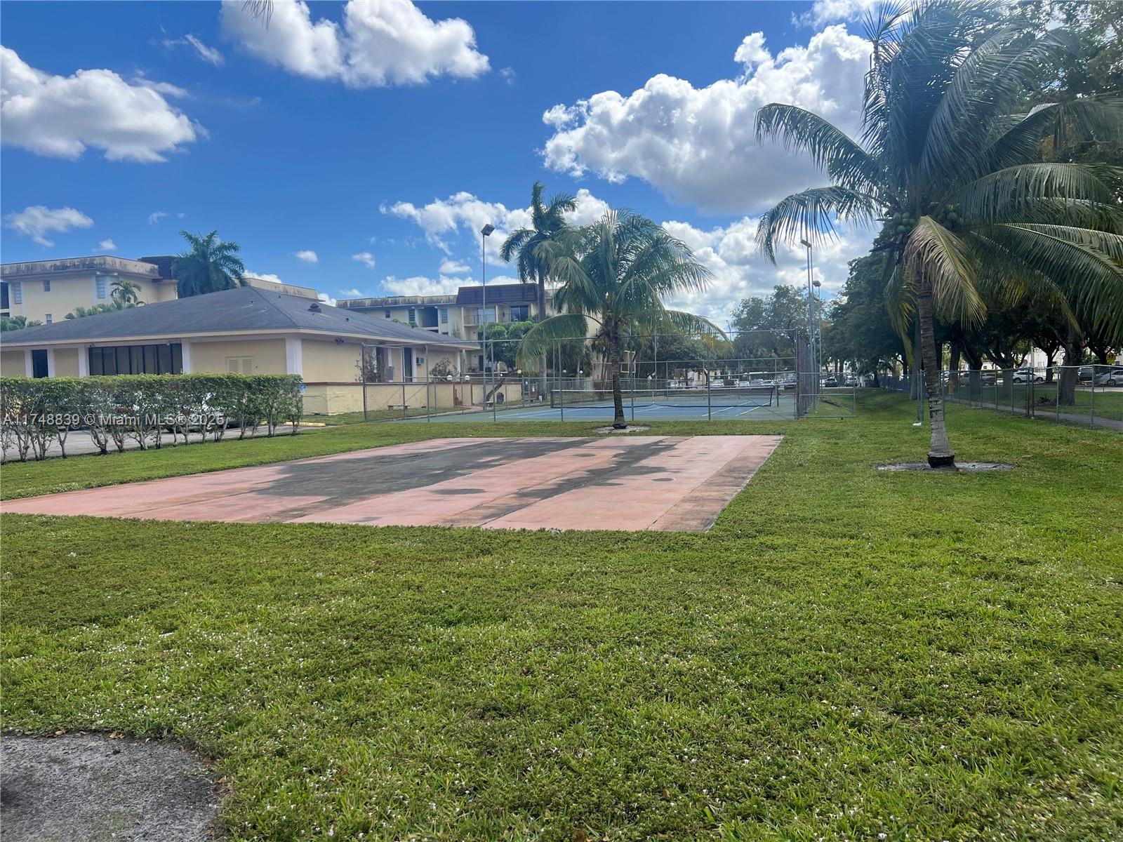 CAPRI GARDENS CONDO - Residential