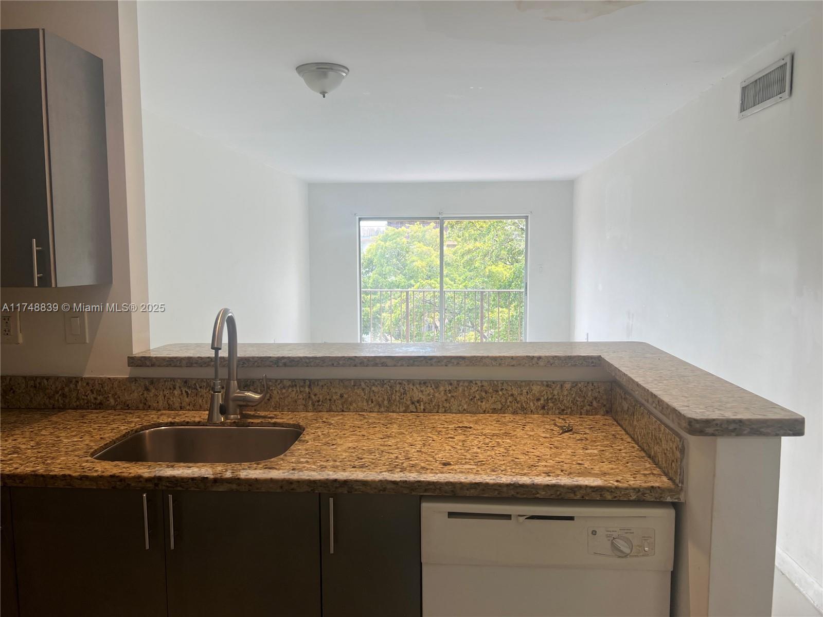 View photos, virtual tours, details... 12035 NE 2nd Ave A417