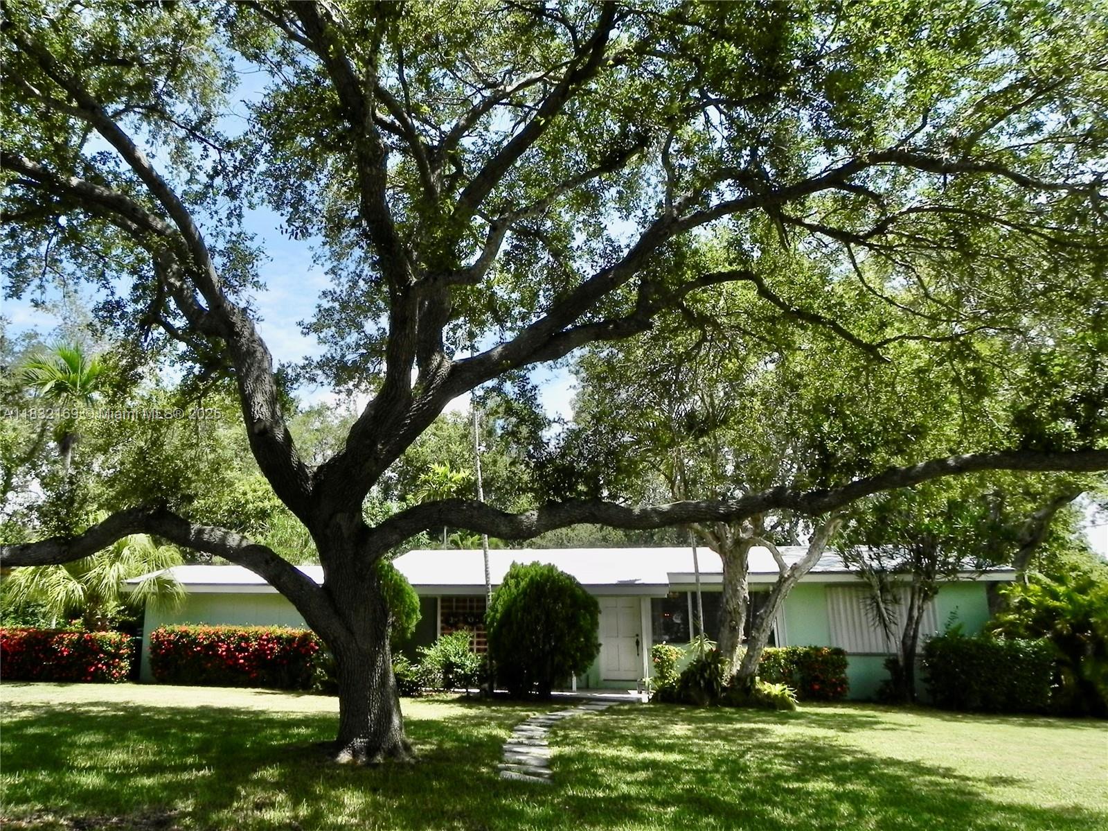 Opportunity Knocks in Desirable Continental Park!
This spacious 4-bedroom, 3-bath single-family home is located on a quiet, tree-lined street in the heart of the sought-after Continental Park neighborhood. Situated on a large lot and surrounded by beautifully updated homes, this property offers incredible potential. Whether you’re an investor looking for your next project or a buyer eager to customize a spacious home to your taste, this is the perfect canvas. With great bones and a prime location, the possibilities are endless. Don’t miss this chance to get into a premier neighborhood at a great value!