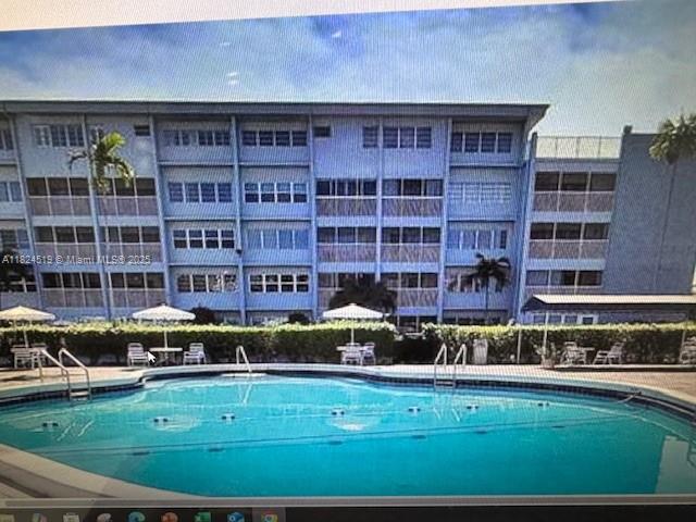 215 SE 3rd Ave 307B