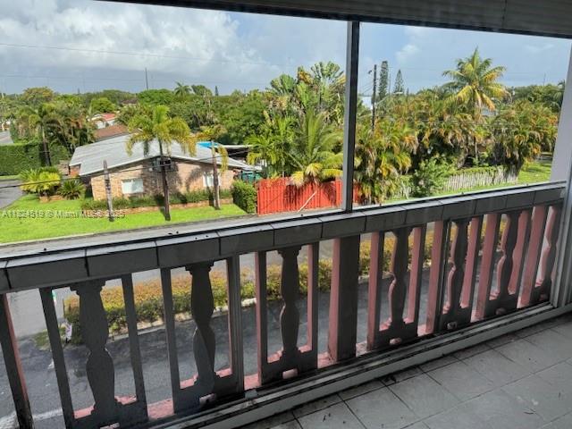 FIRST GULFSTREAM GARDEN - Residential