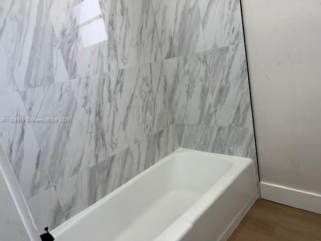 FIRST GULFSTREAM GARDEN - Residential