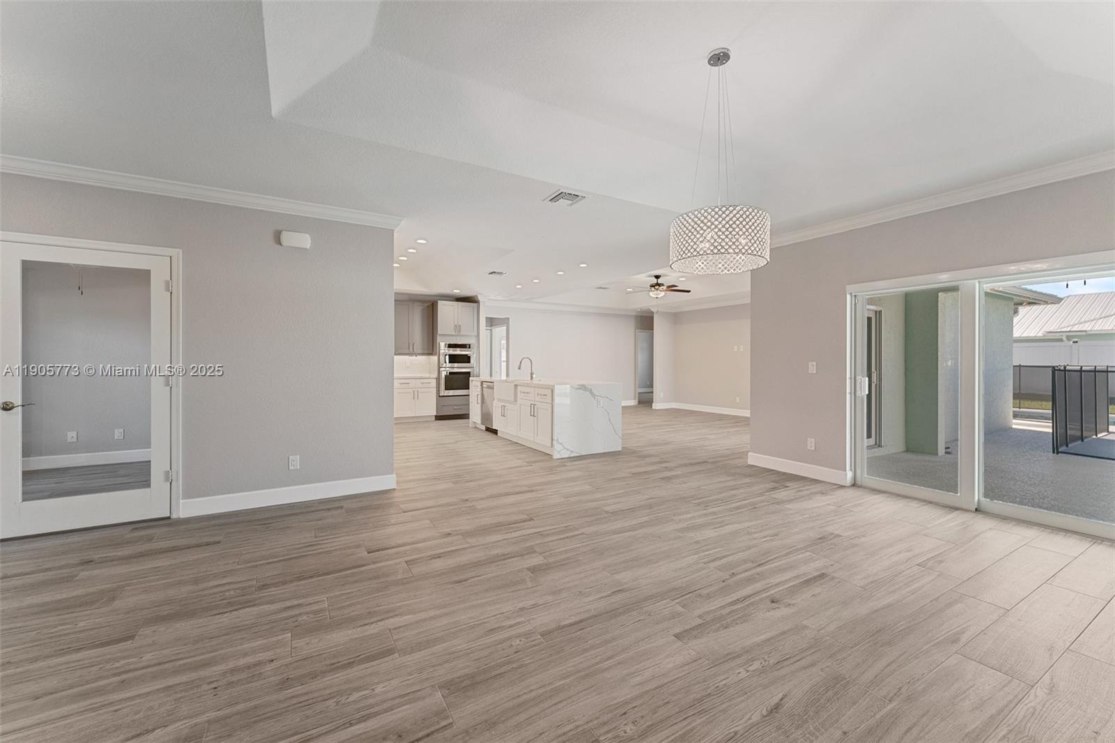 PORT ST LUCIE SECTION 33 - Residential Lease