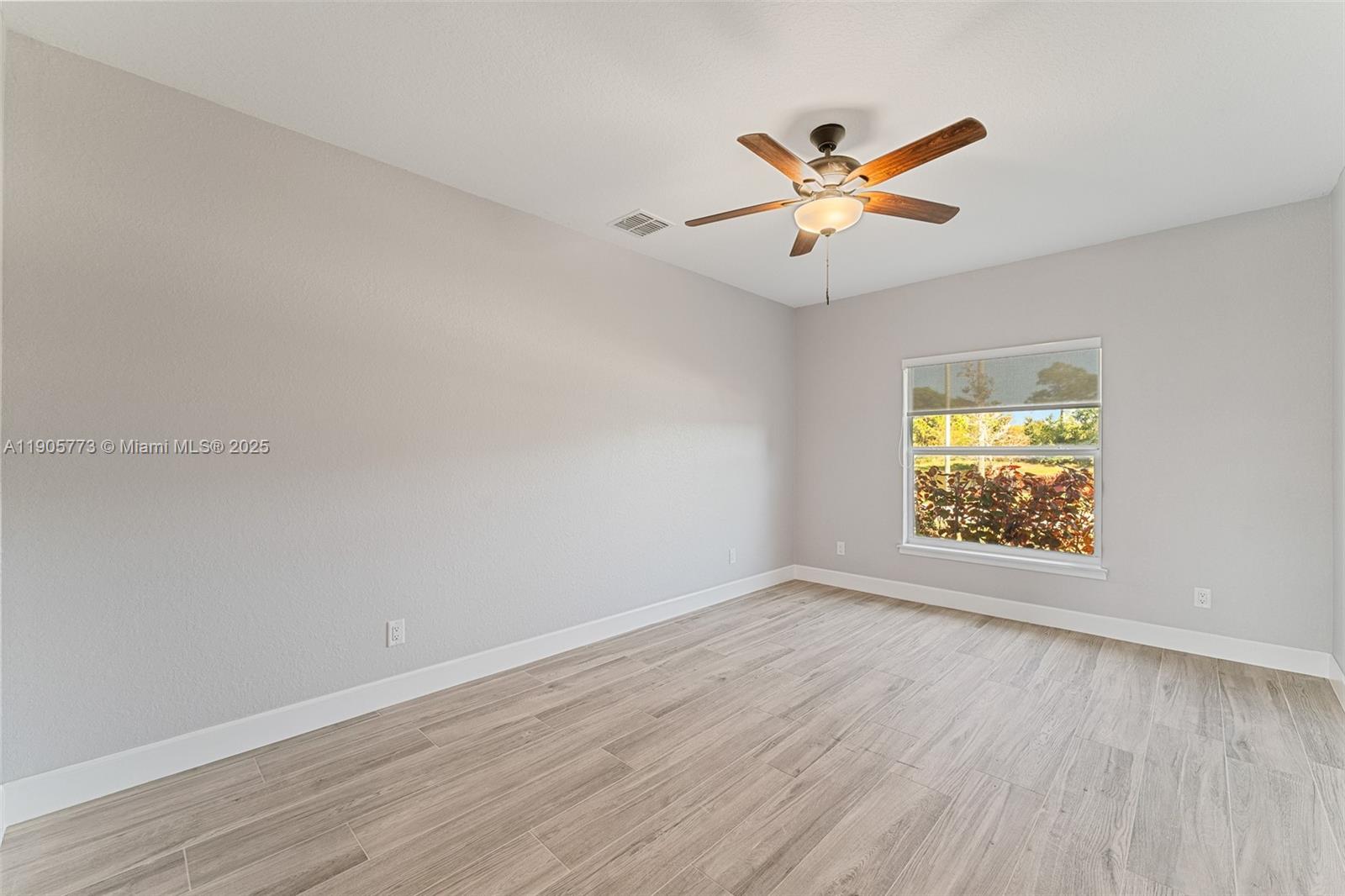 PORT ST LUCIE SECTION 33 - Residential Lease