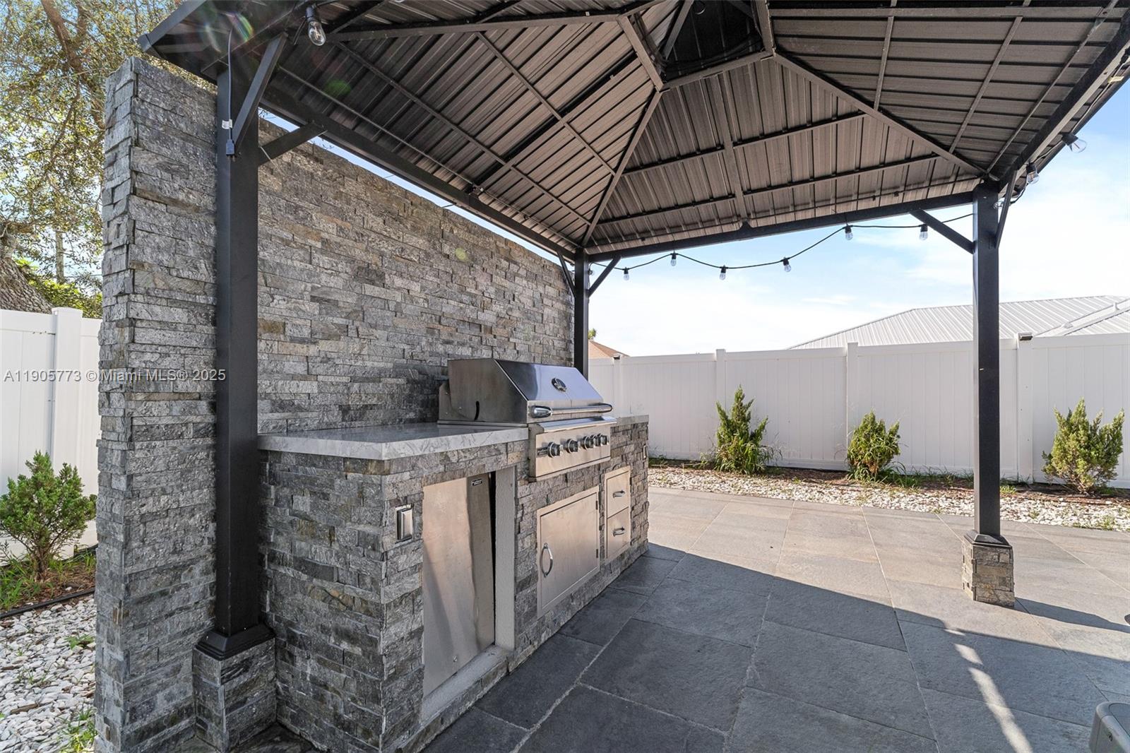 PORT ST LUCIE SECTION 33 - Residential Lease