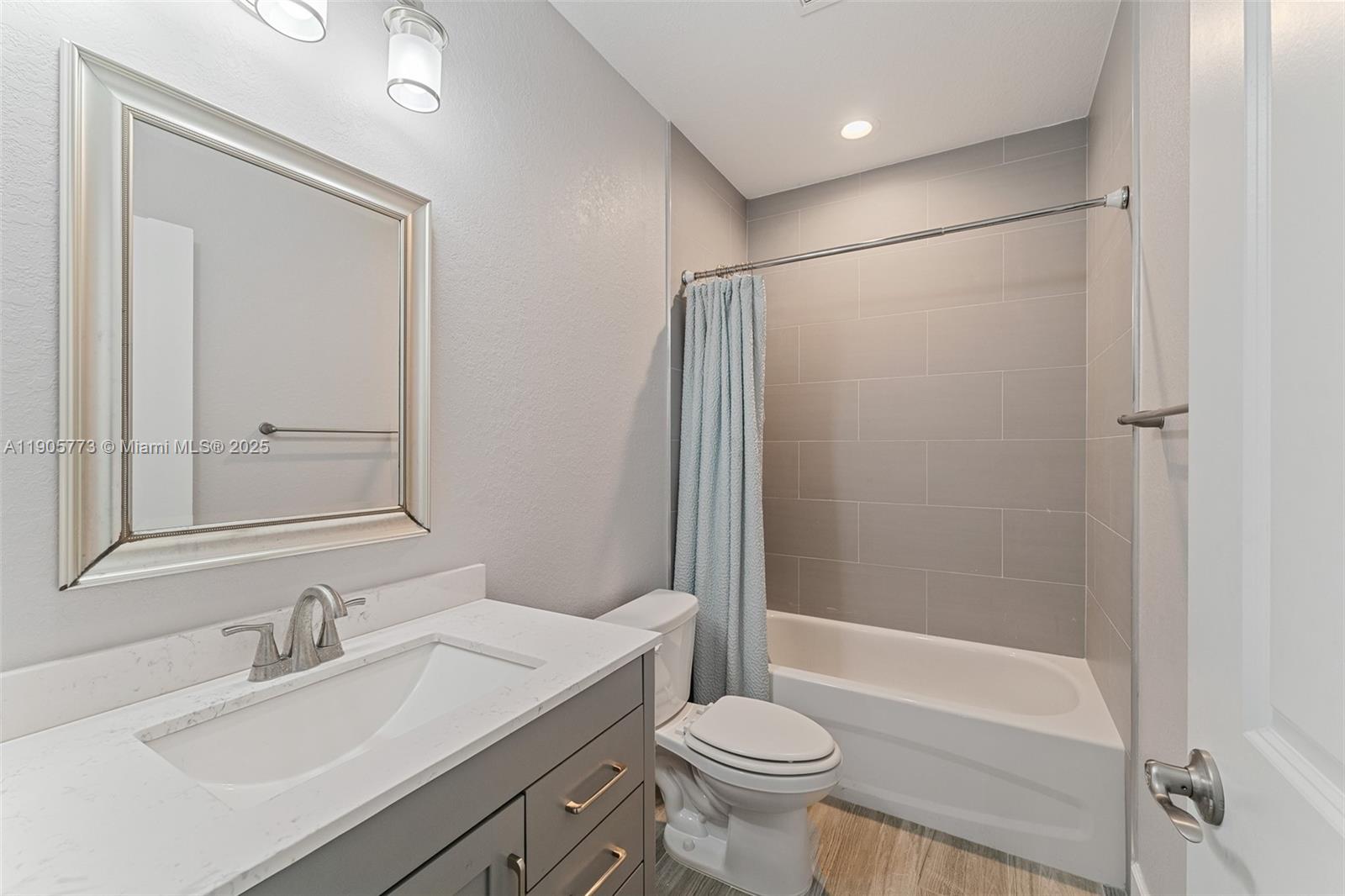 PORT ST LUCIE SECTION 33 - Residential Lease