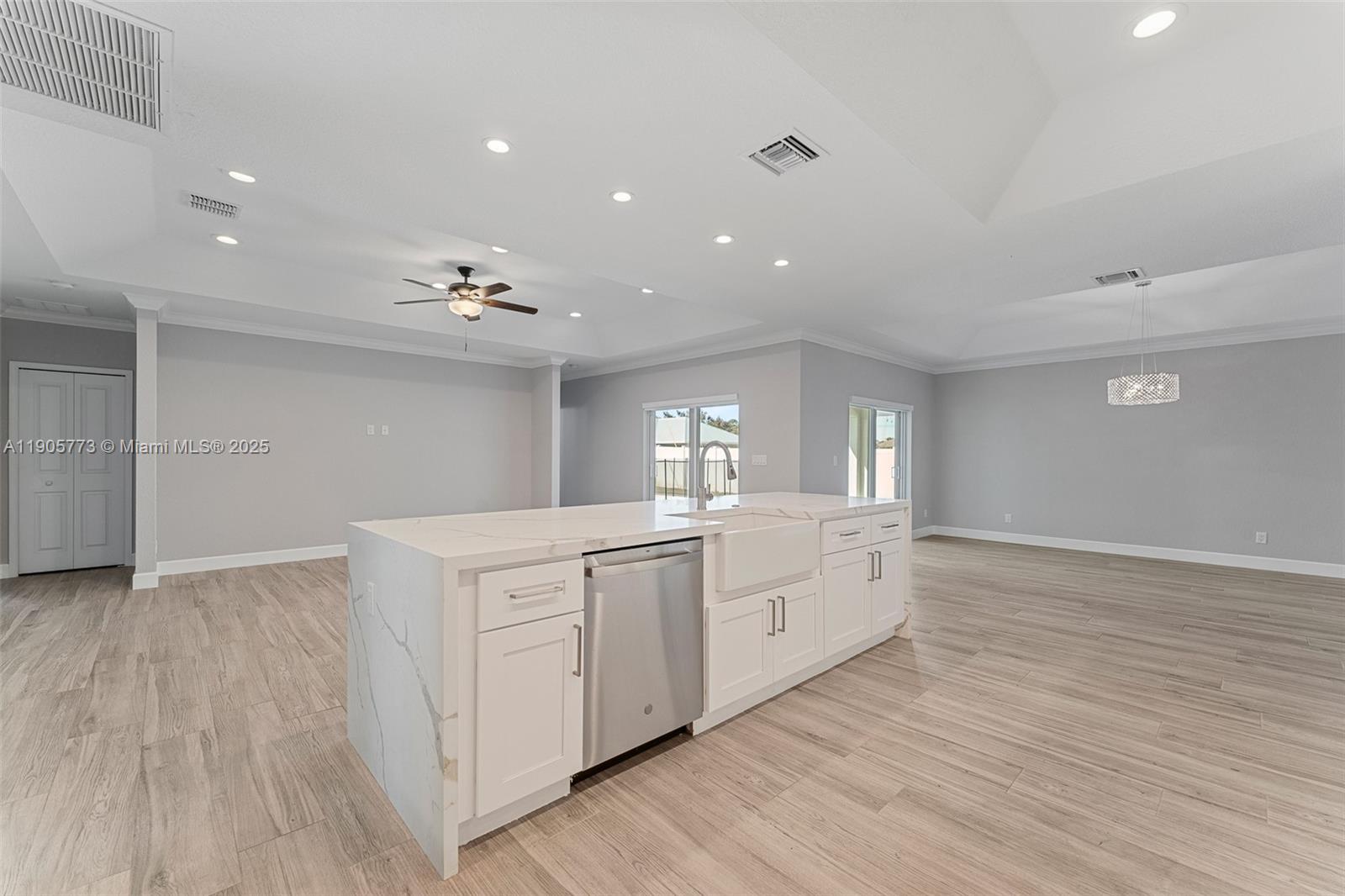 PORT ST LUCIE SECTION 33 - Residential Lease