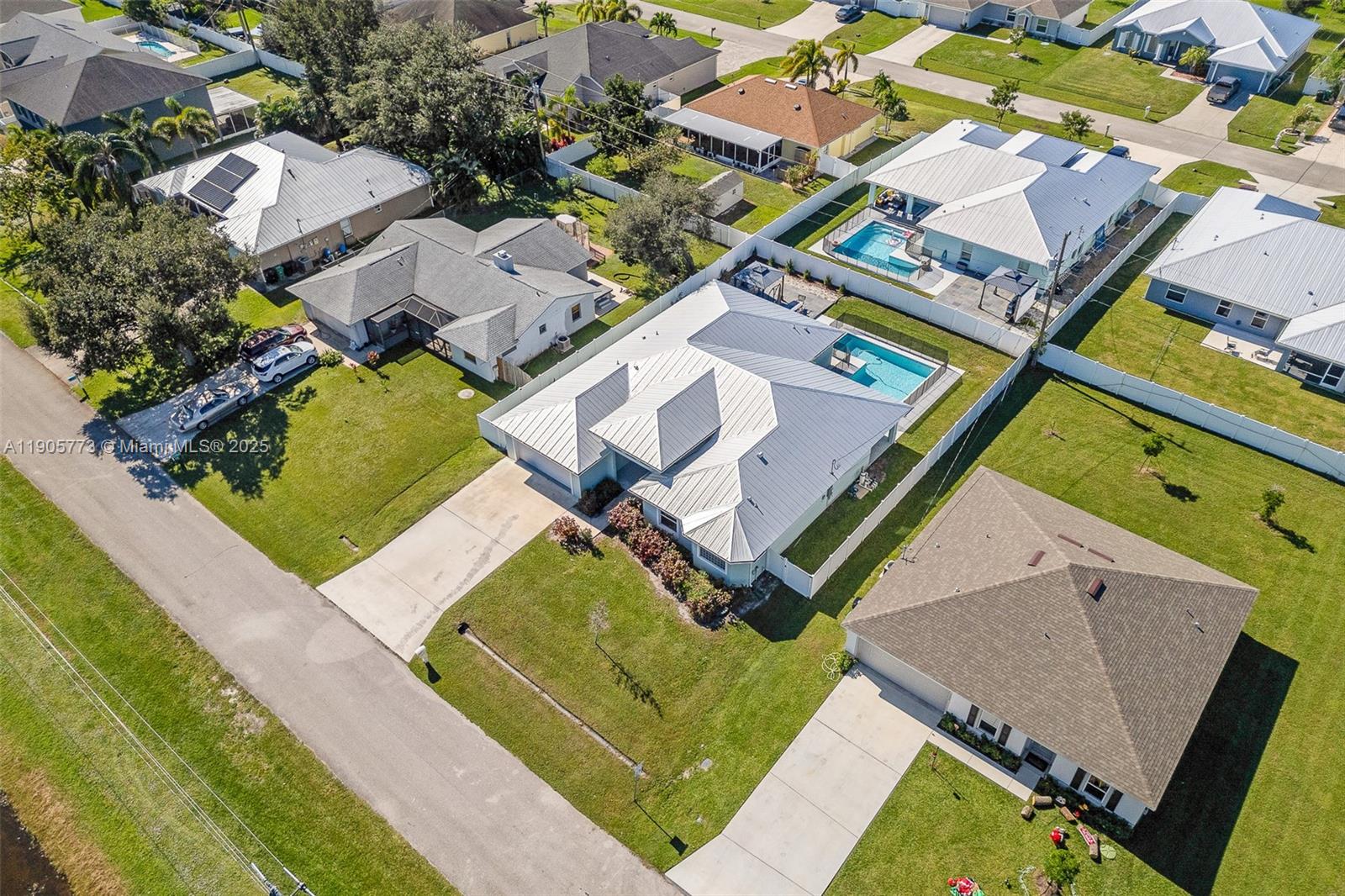 PORT ST LUCIE SECTION 33 - Residential Lease