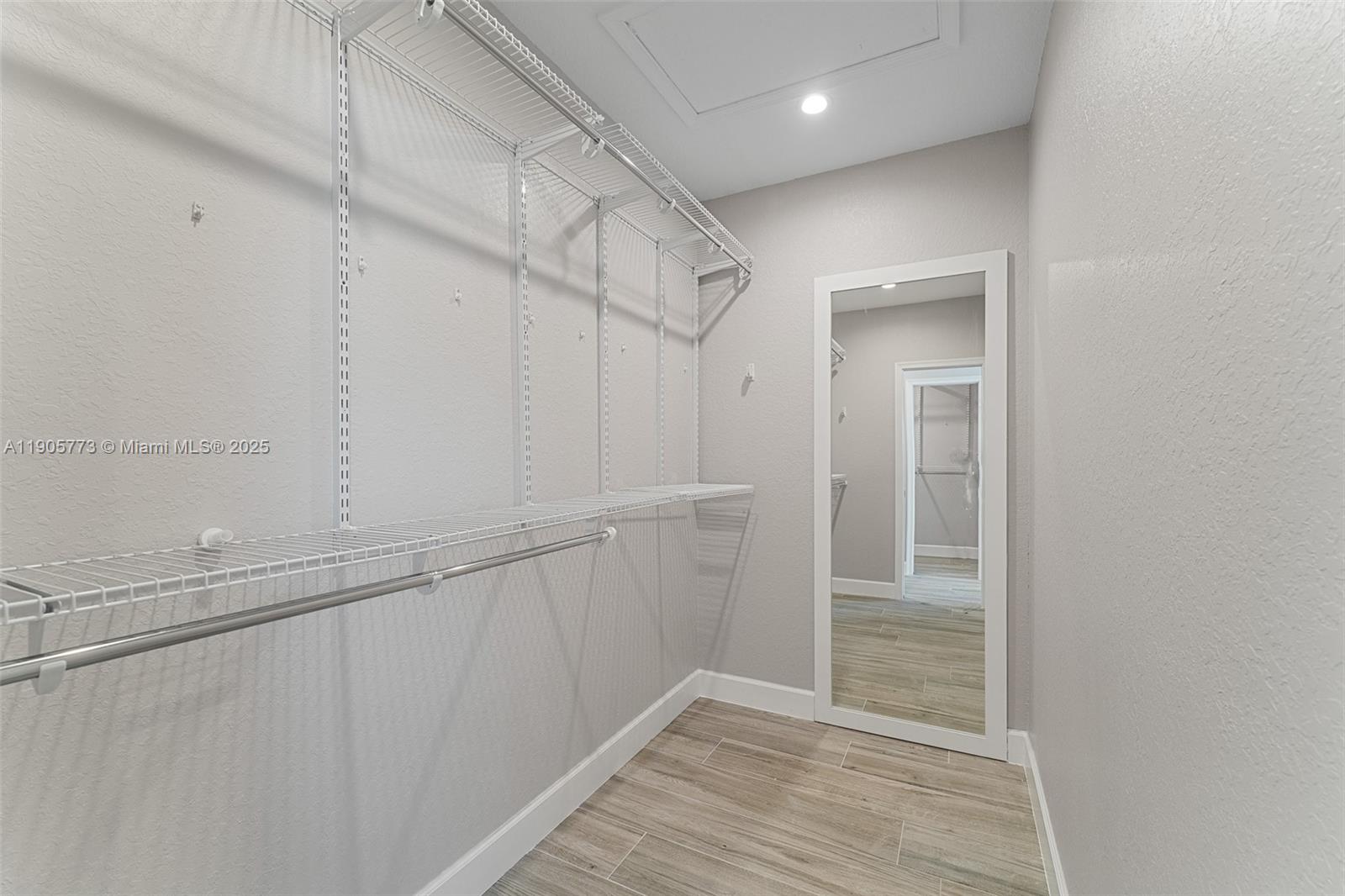 PORT ST LUCIE SECTION 33 - Residential Lease