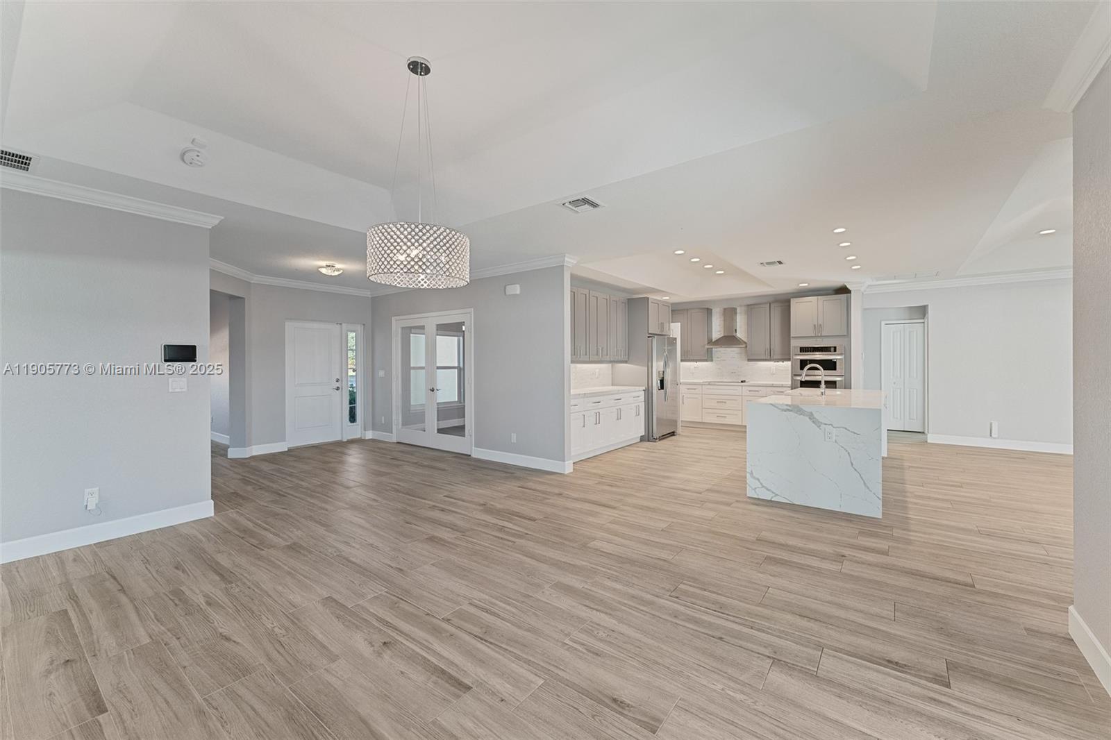 PORT ST LUCIE SECTION 33 - Residential Lease