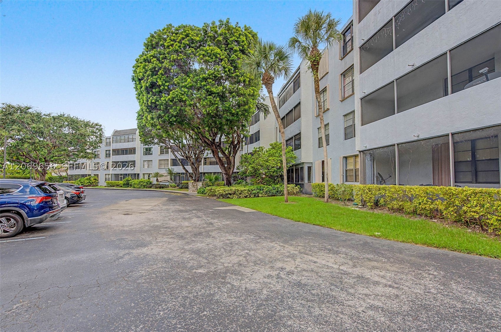 10852 N Kendall Dr 314