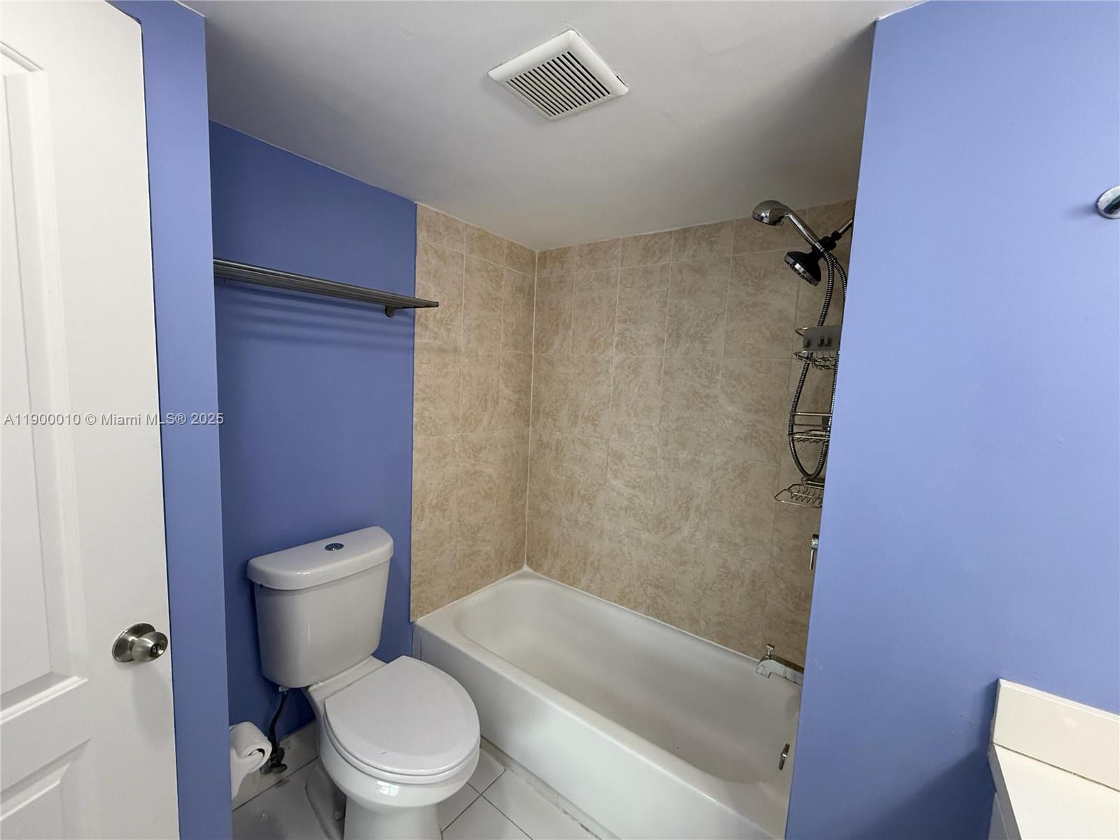 CORAL ISLE EAST CONDO - Residential Lease