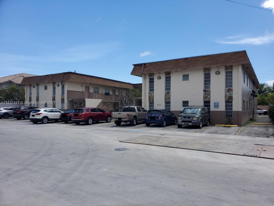 HIALEAH PLACE - Residential Income