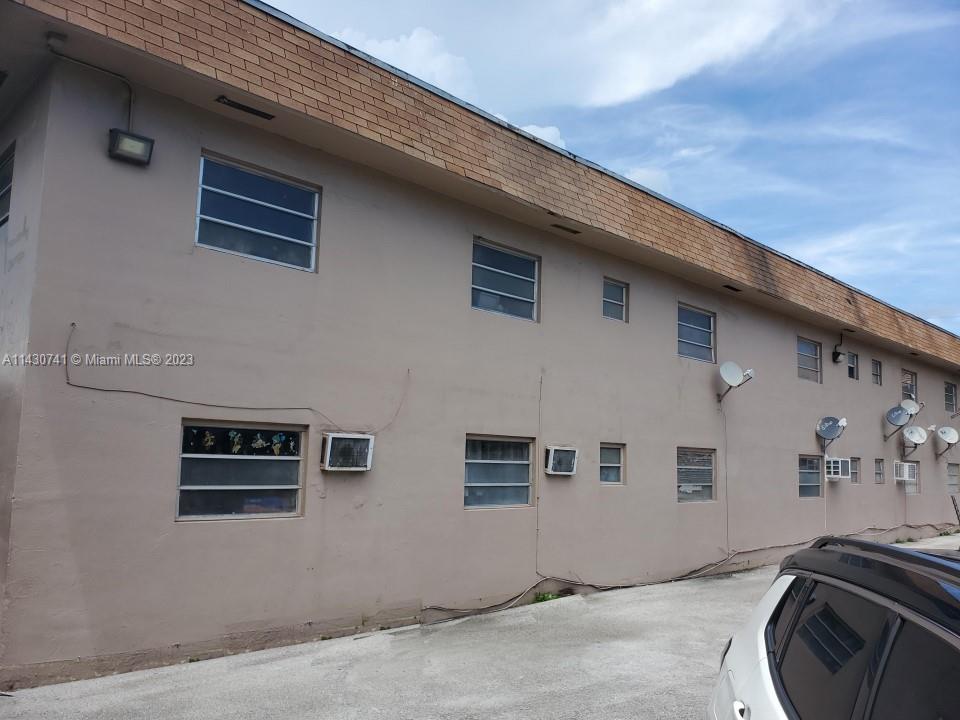 HIALEAH PLACE - Residential Income