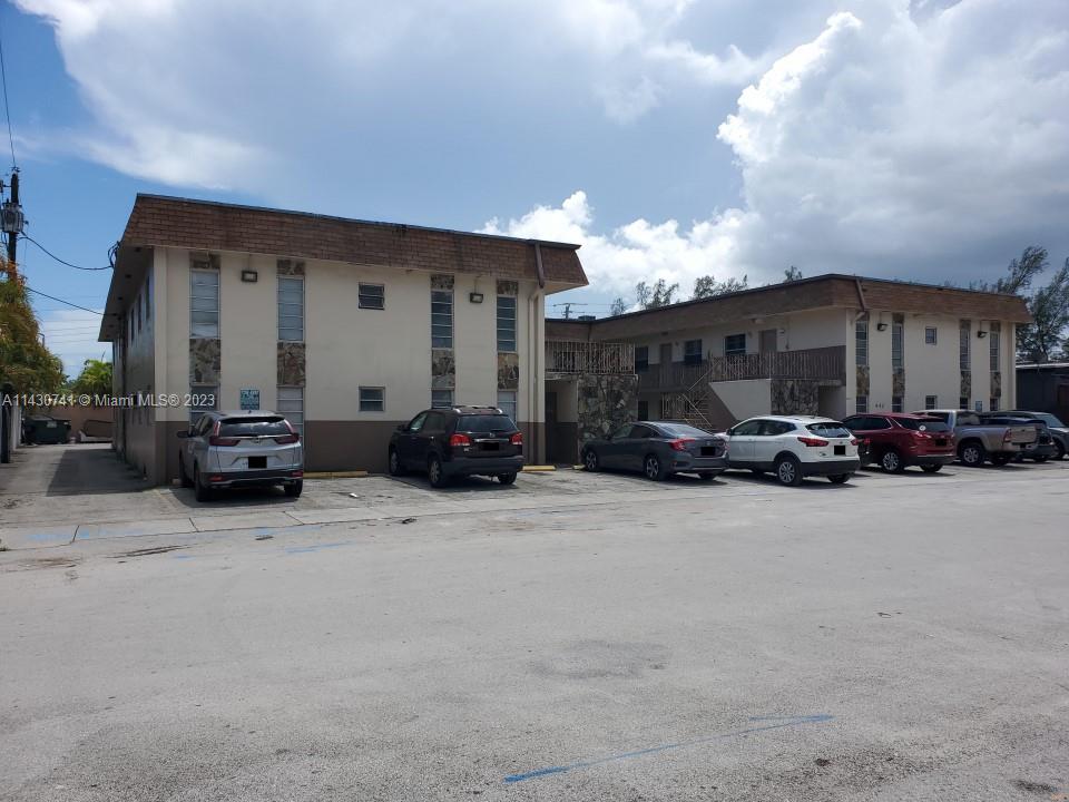 HIALEAH PLACE - Residential Income