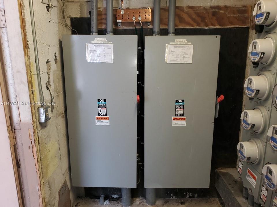 HIALEAH PLACE - Residential Income