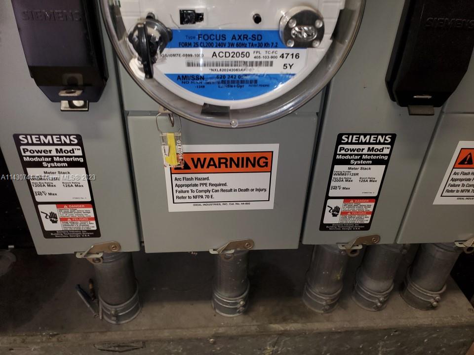 HIALEAH PLACE - Residential Income