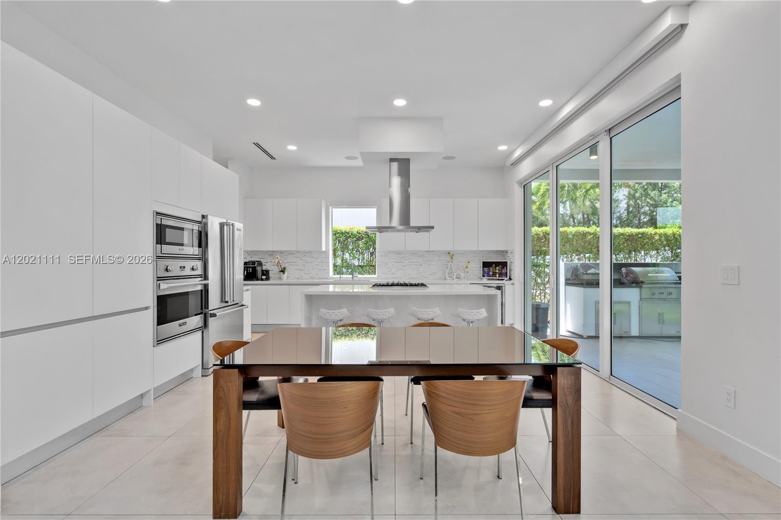 DORAL COMMONS RESIDENTIAL - Residential