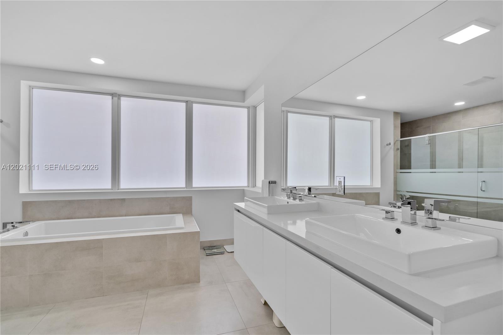 DORAL COMMONS RESIDENTIAL - Residential