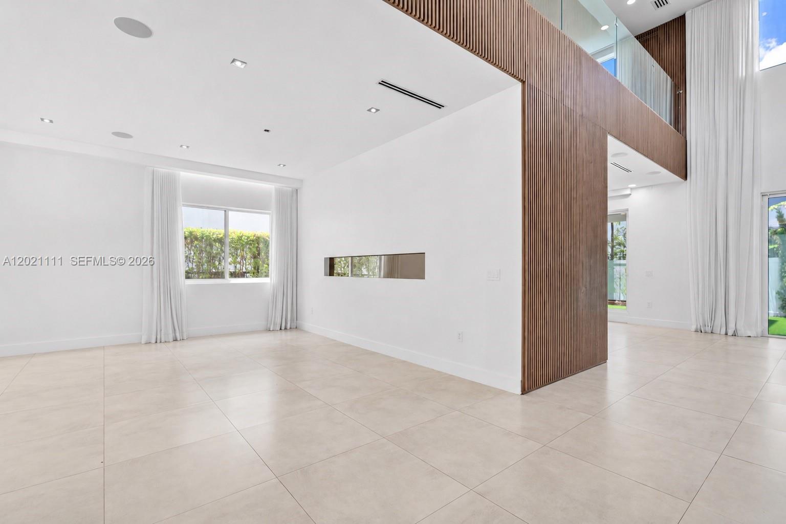 DORAL COMMONS RESIDENTIAL - Residential
