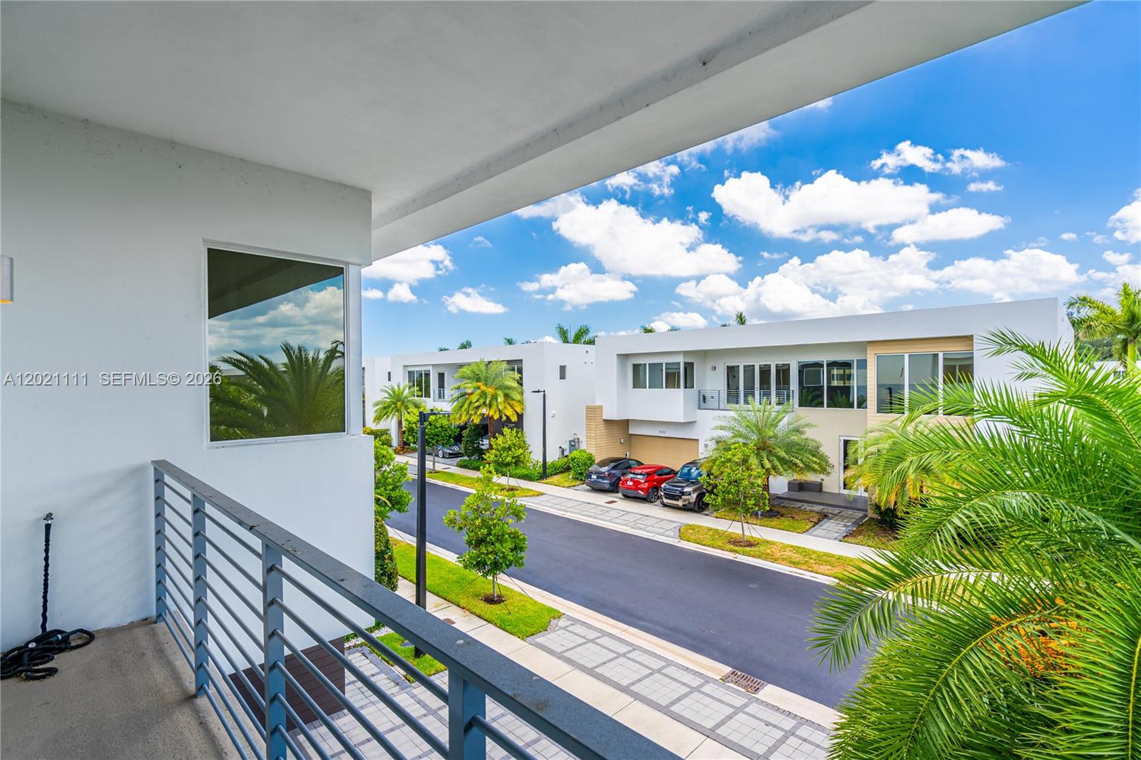 DORAL COMMONS RESIDENTIAL - Residential