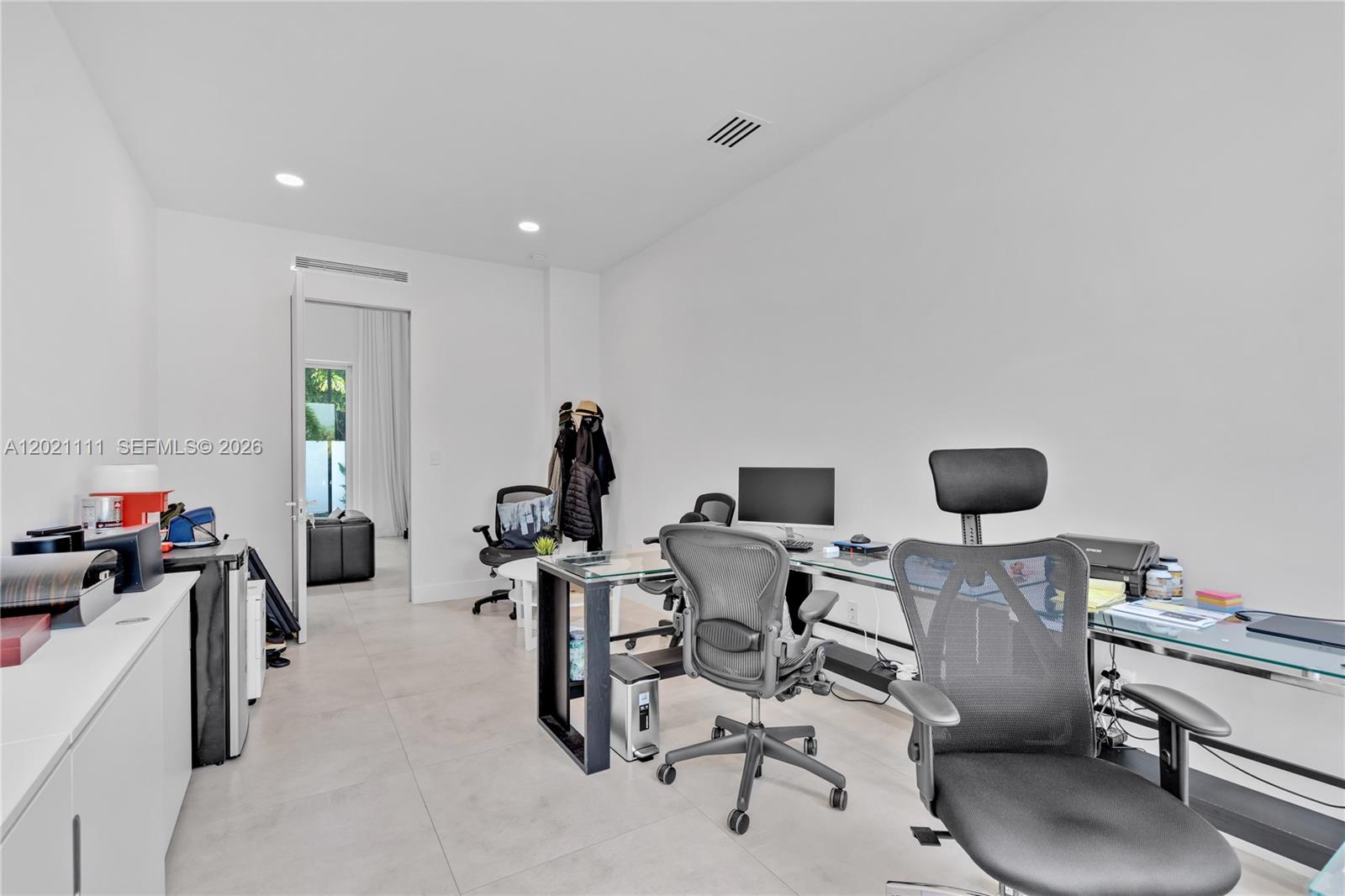 DORAL COMMONS RESIDENTIAL - Residential