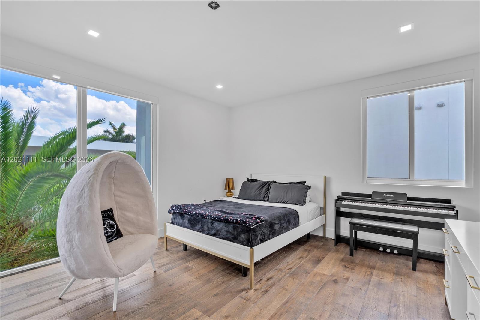 DORAL COMMONS RESIDENTIAL - Residential
