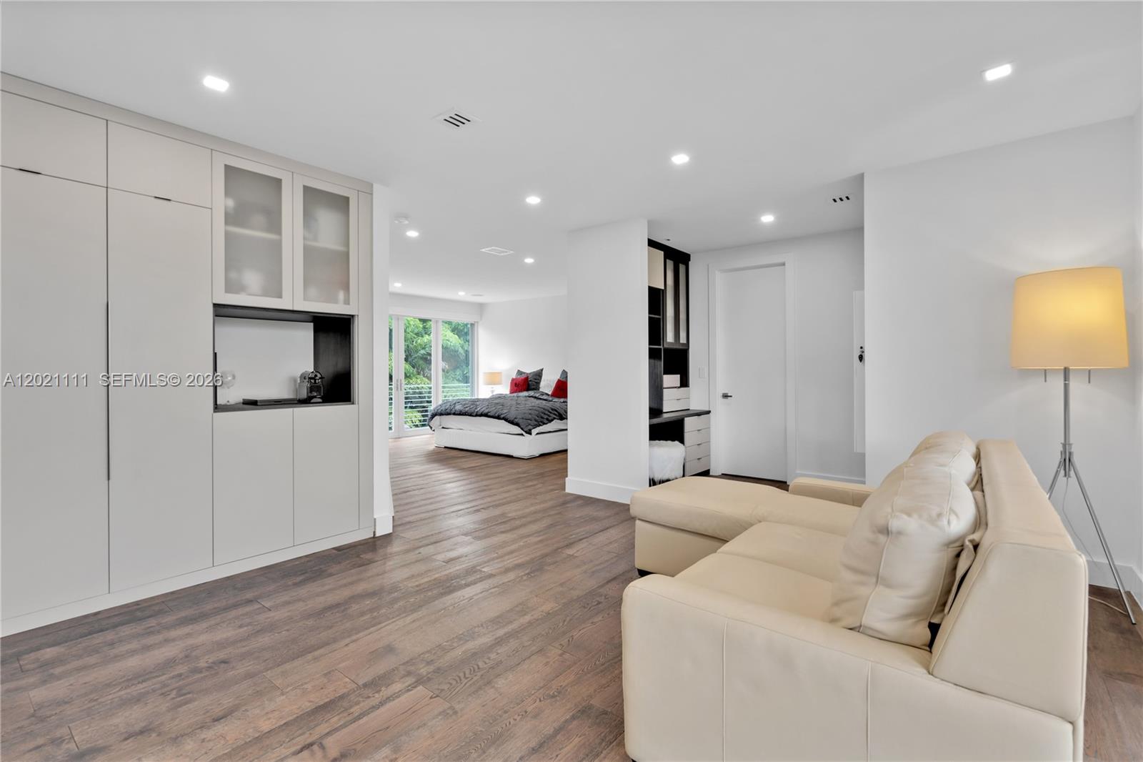 DORAL COMMONS RESIDENTIAL - Residential