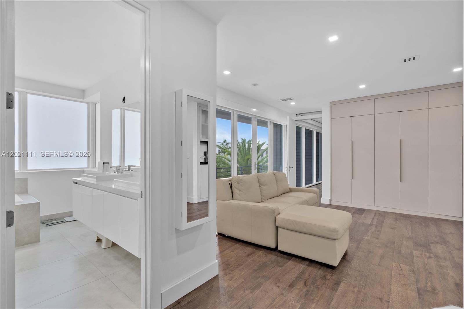 DORAL COMMONS RESIDENTIAL - Residential