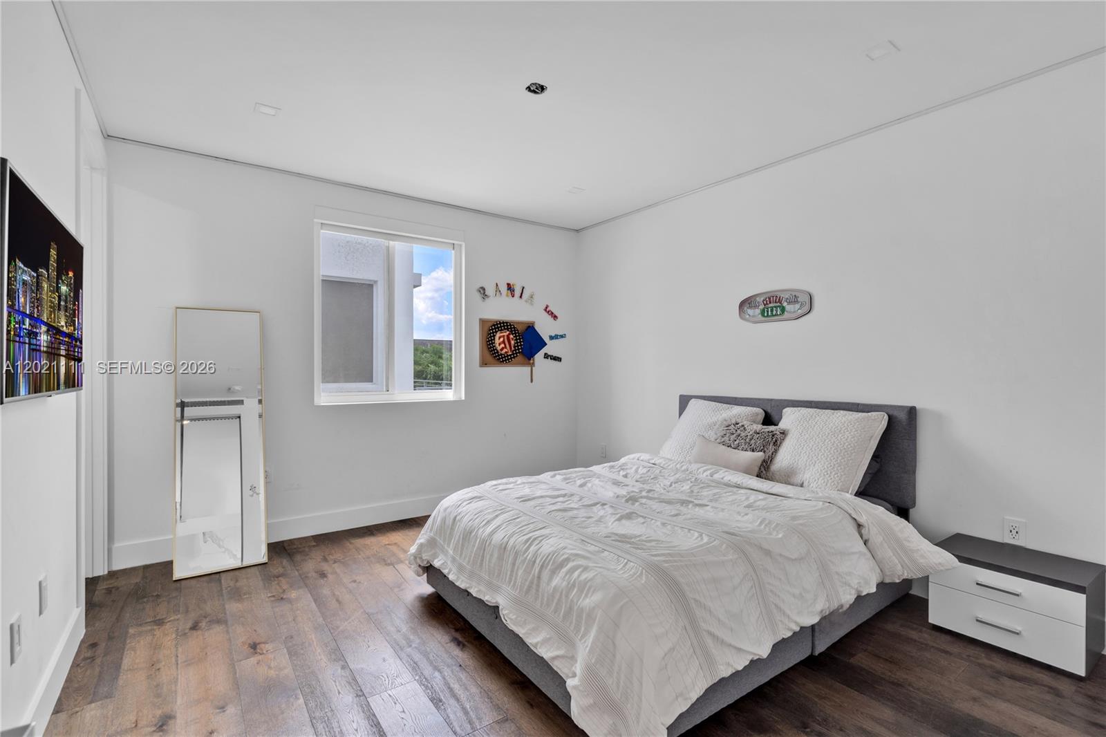 DORAL COMMONS RESIDENTIAL - Residential
