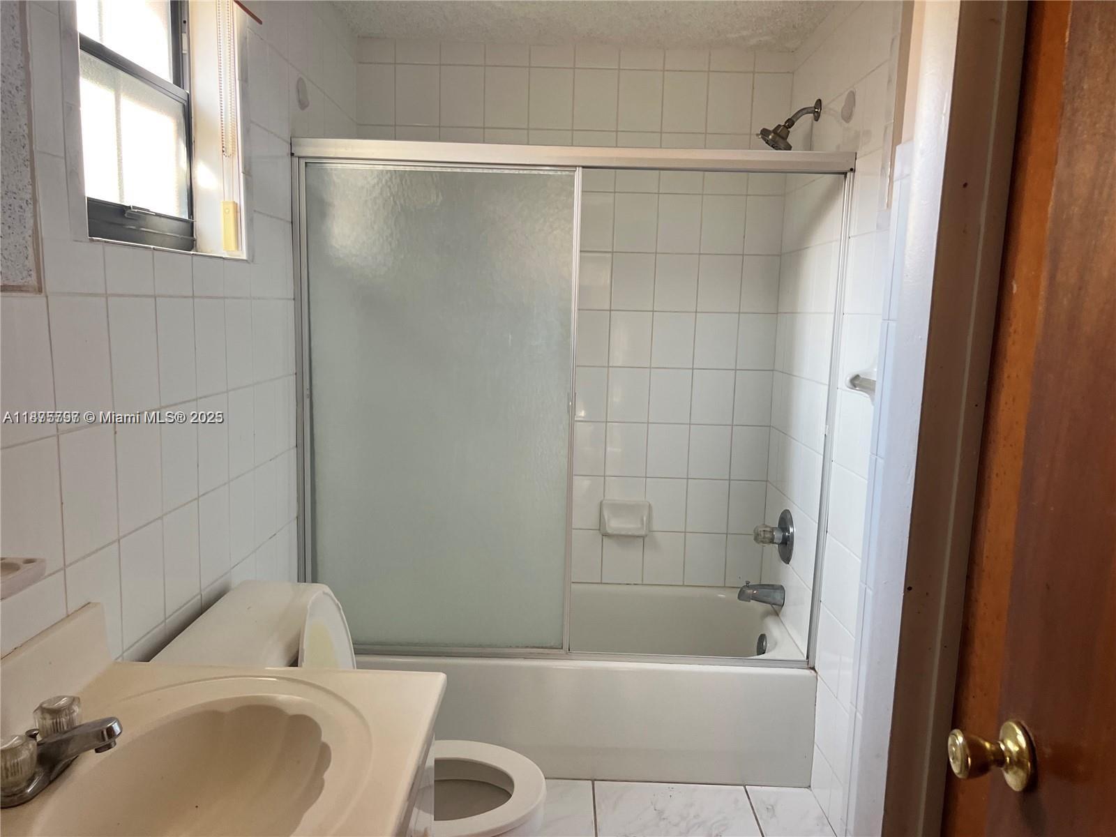 MIRAMAR SEC 4 - Residential Lease