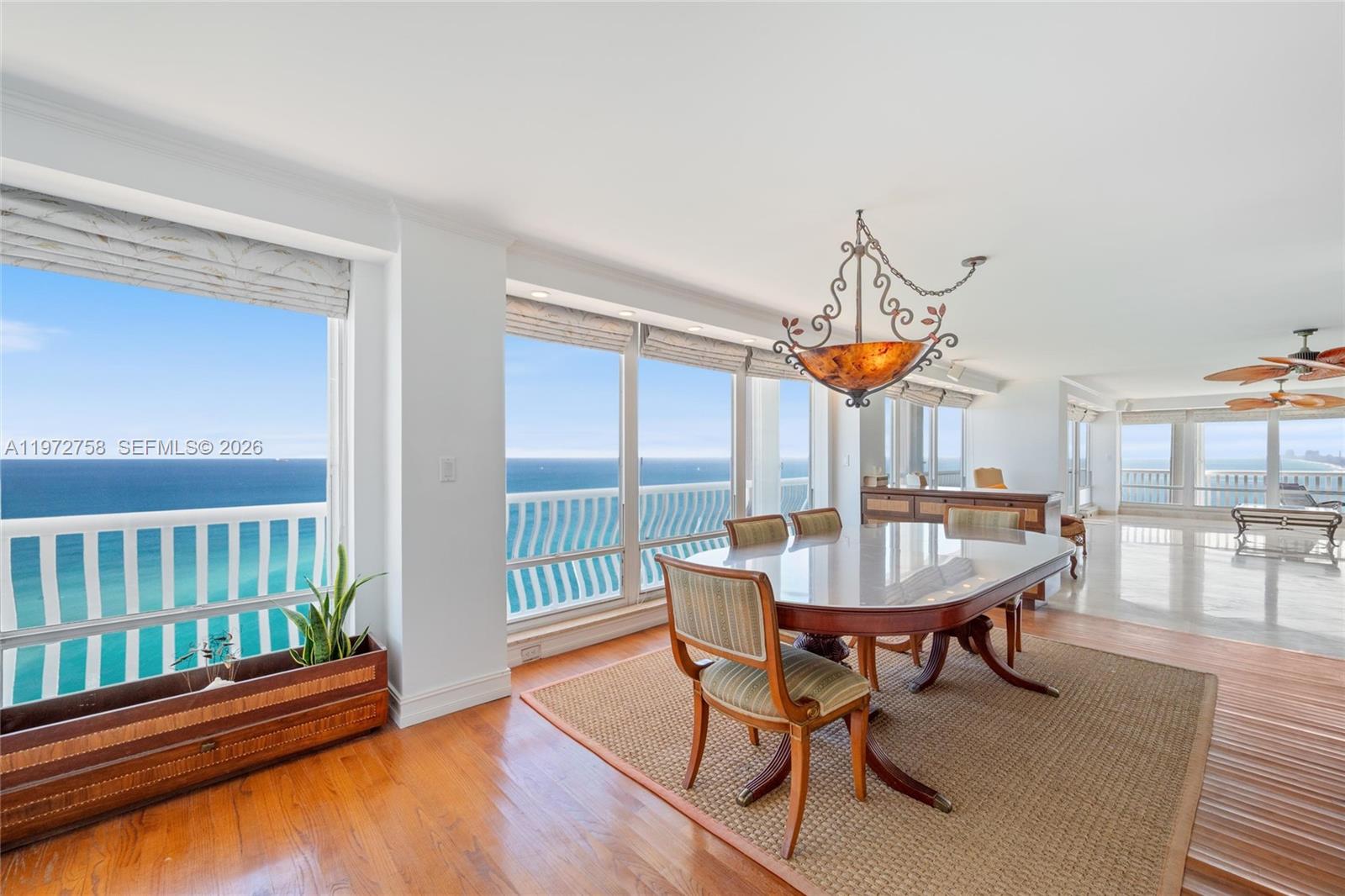 POINT OF AMERICAS - Residential