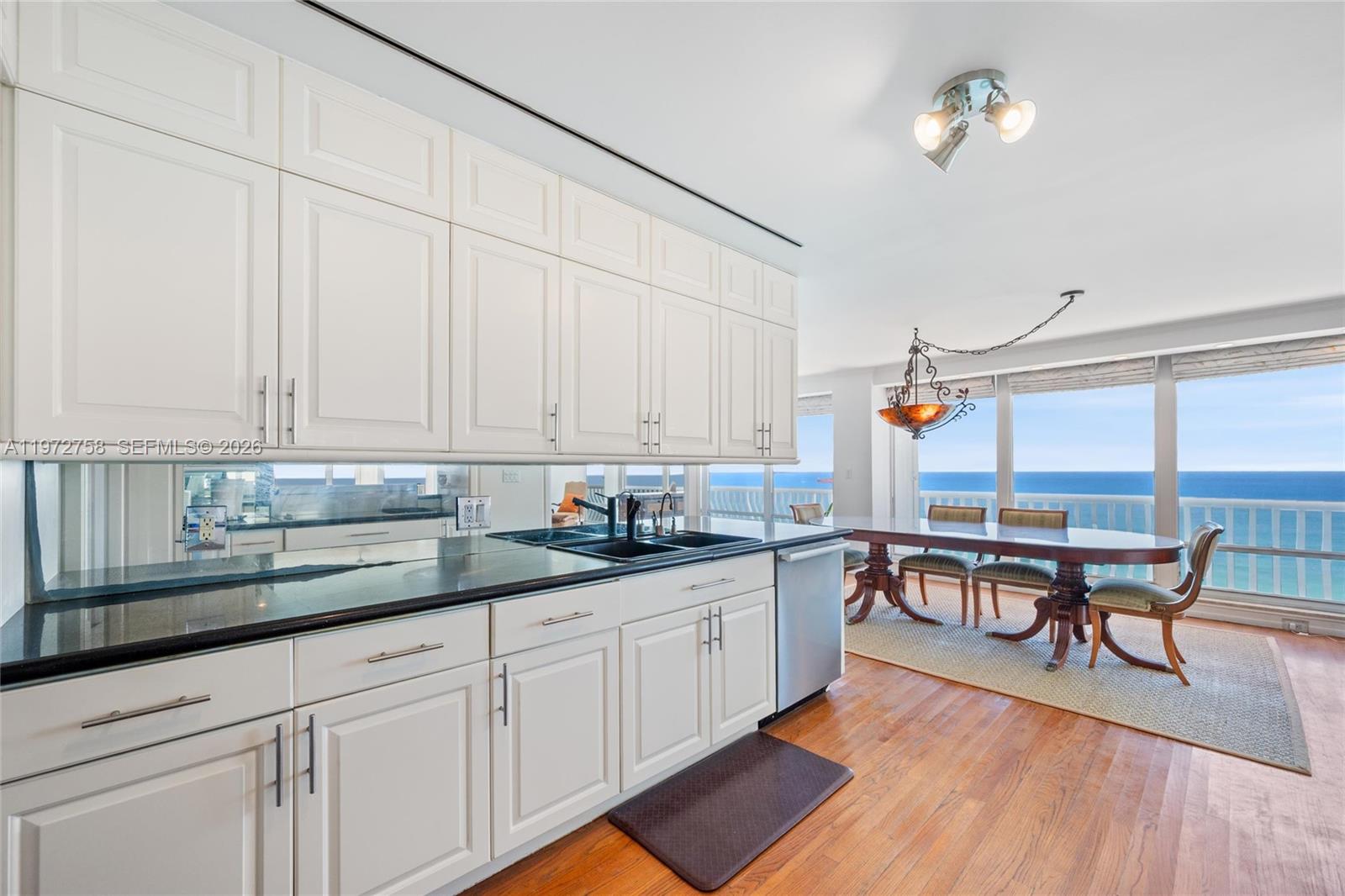 POINT OF AMERICAS - Residential