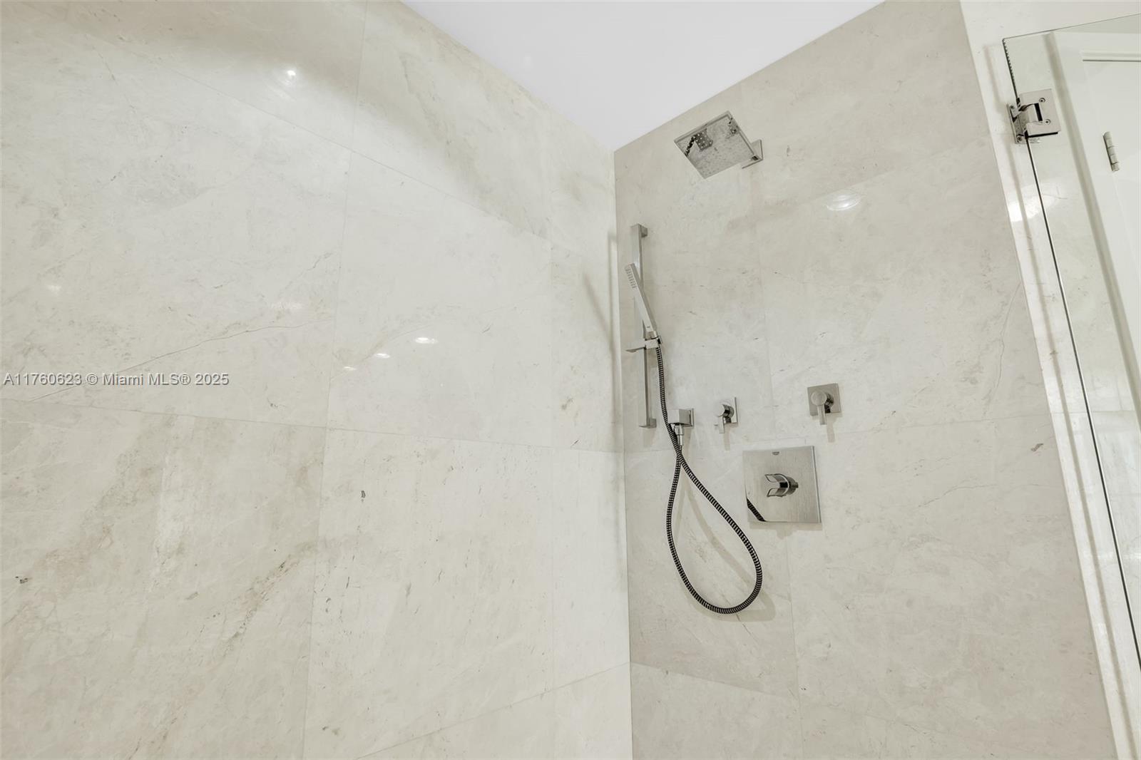 MARINA PALMS RESIDENCES N - Residential Lease