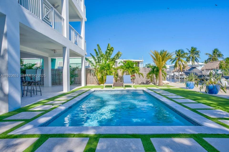 229 Upper Matecumbe RD