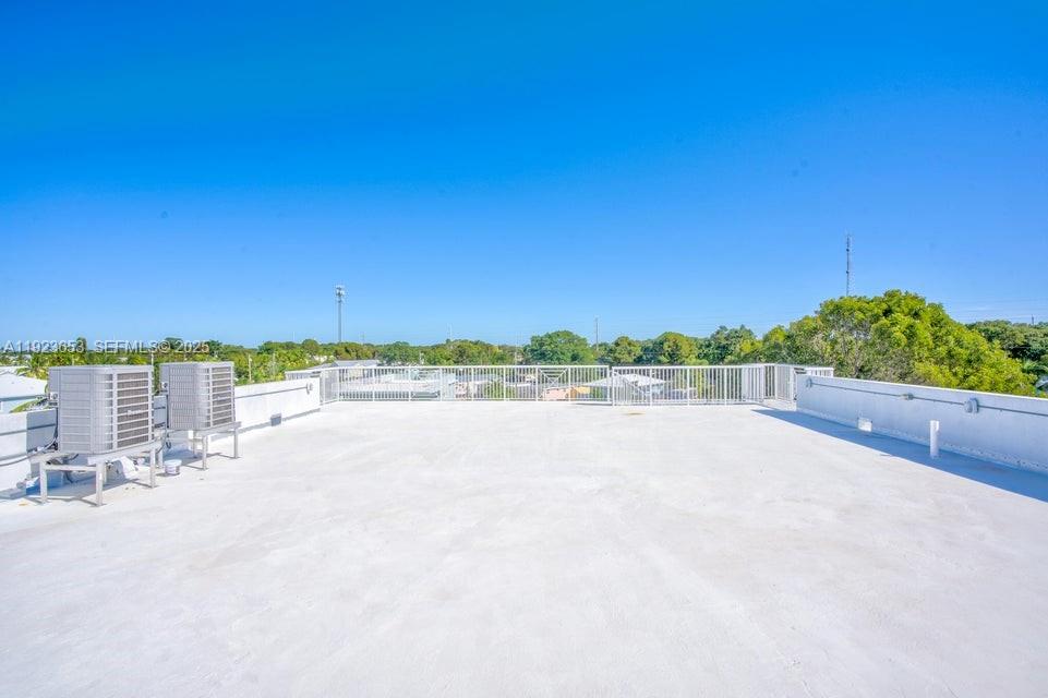 Lake Surprise - Residential