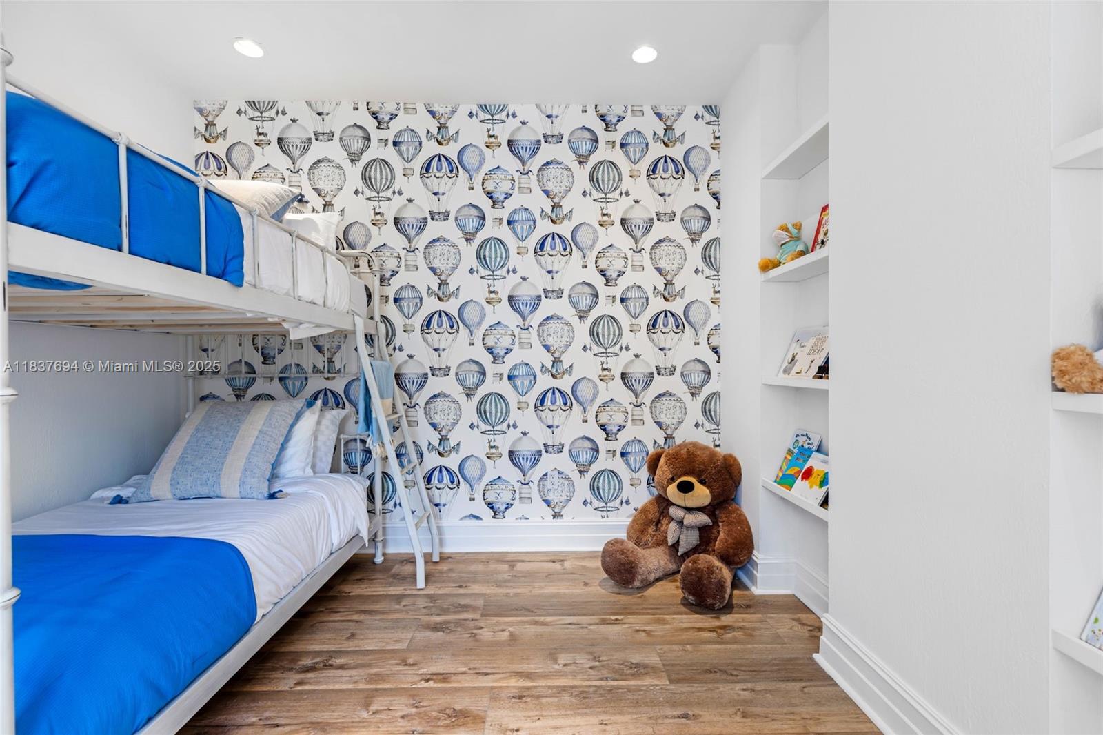 MIAMI SHORES SEC 1 AMD - Residential Lease