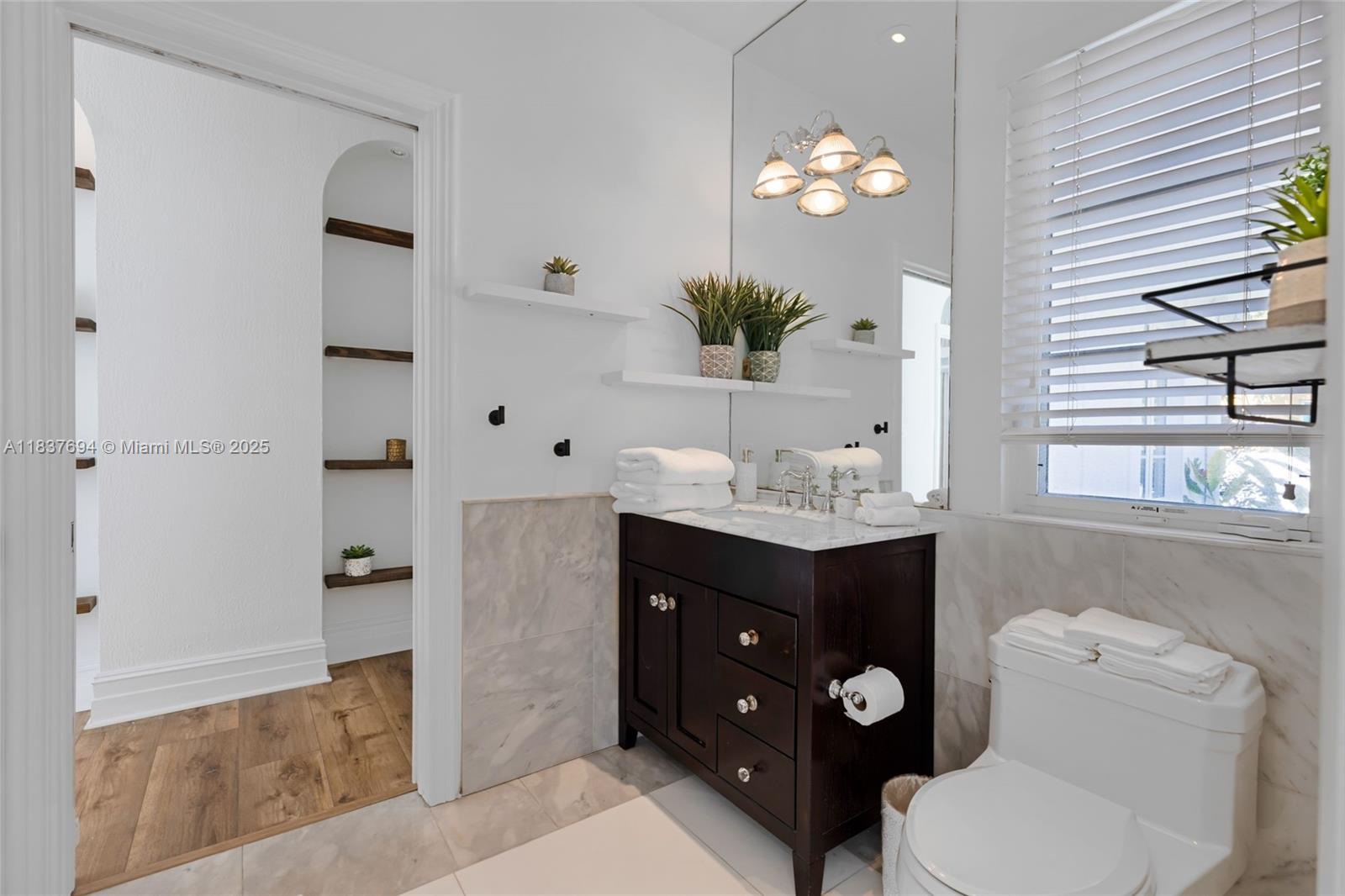 MIAMI SHORES SEC 1 AMD - Residential Lease