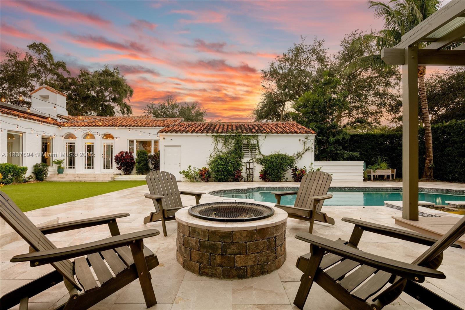 MIAMI SHORES SEC 1 AMD - Residential Lease