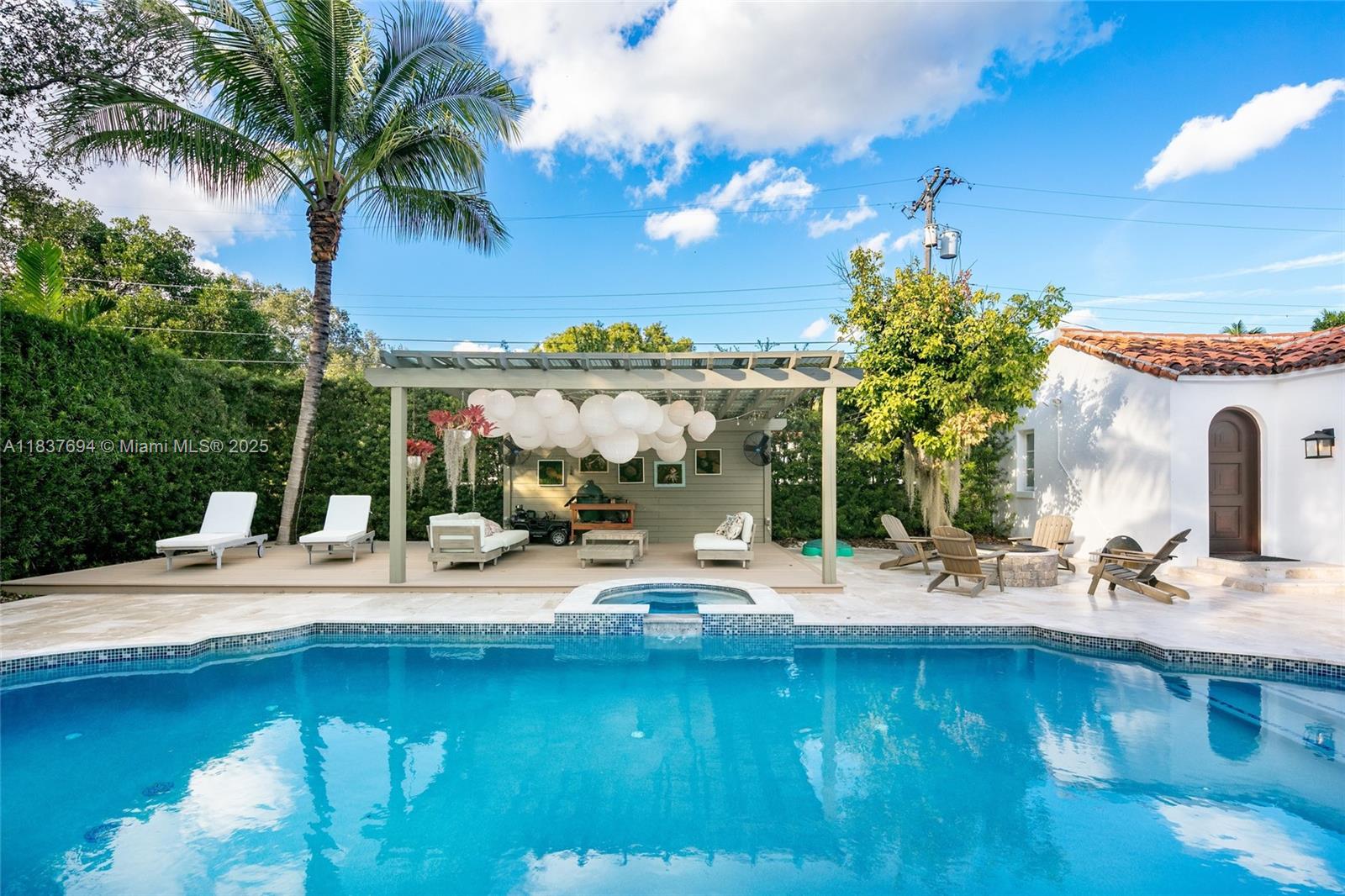 MIAMI SHORES SEC 1 AMD - Residential Lease