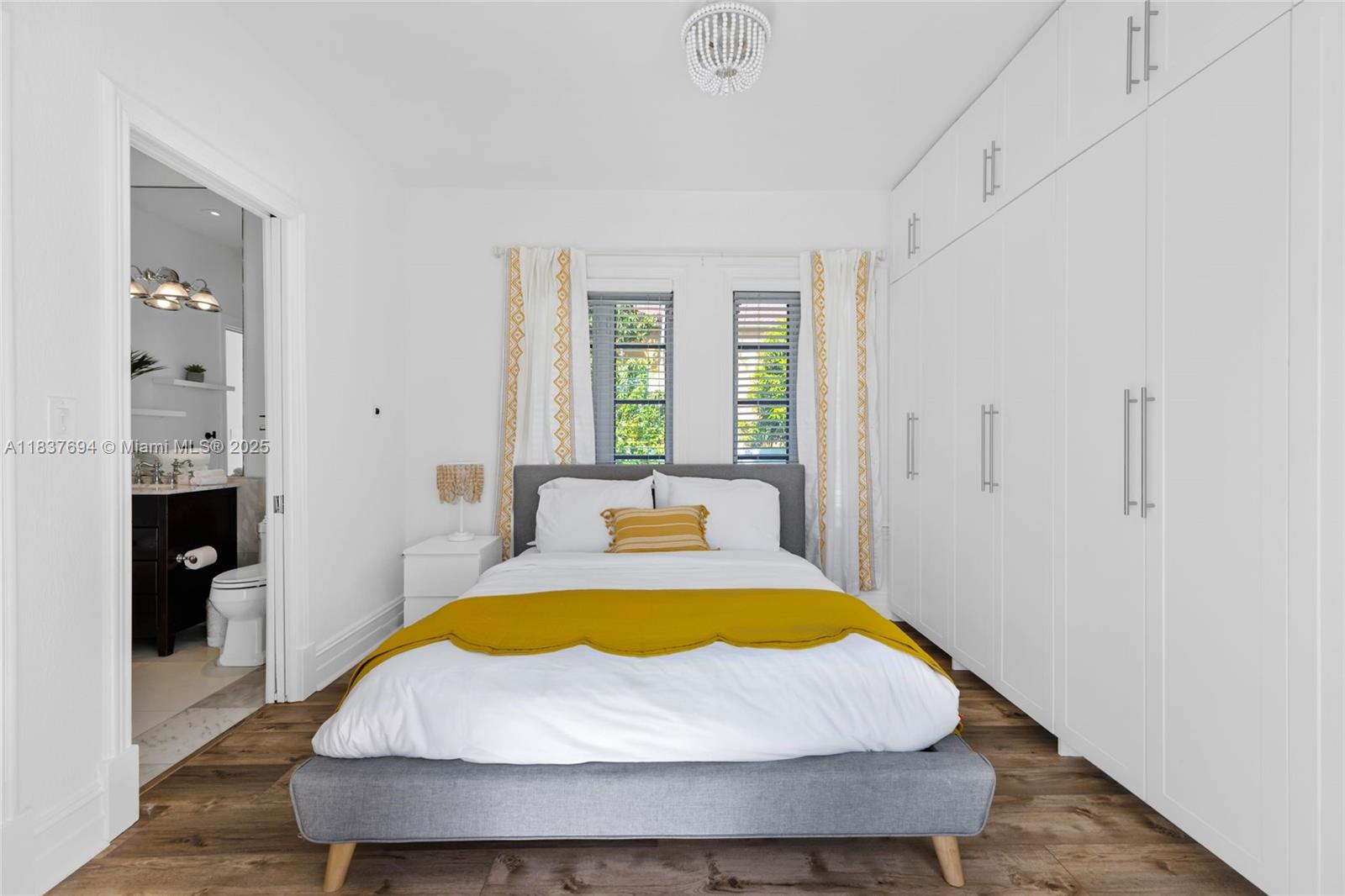 MIAMI SHORES SEC 1 AMD - Residential Lease