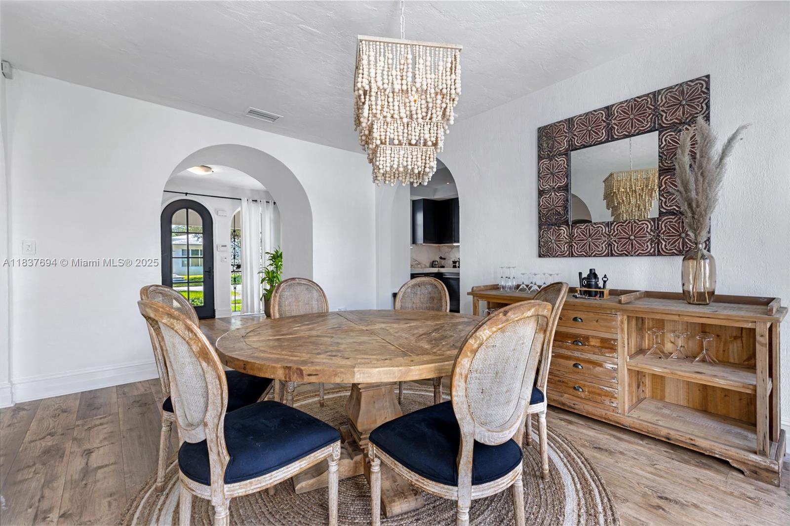 MIAMI SHORES SEC 1 AMD - Residential Lease