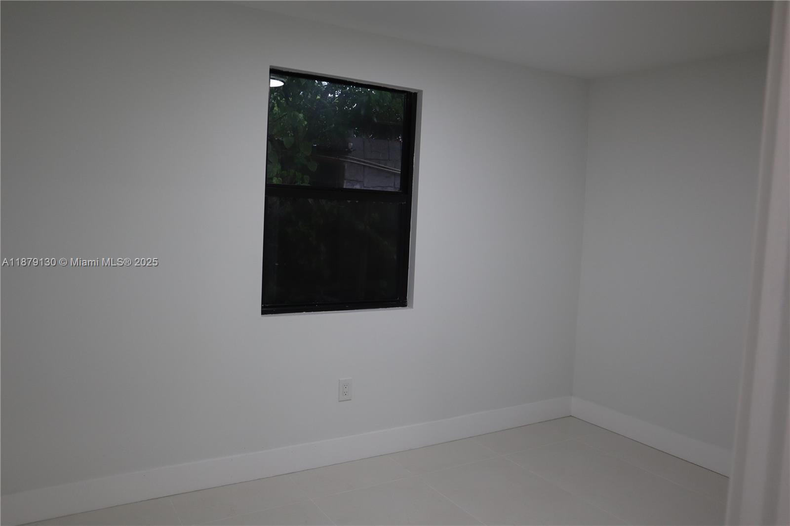 DIXIE GARDENS - Residential Lease