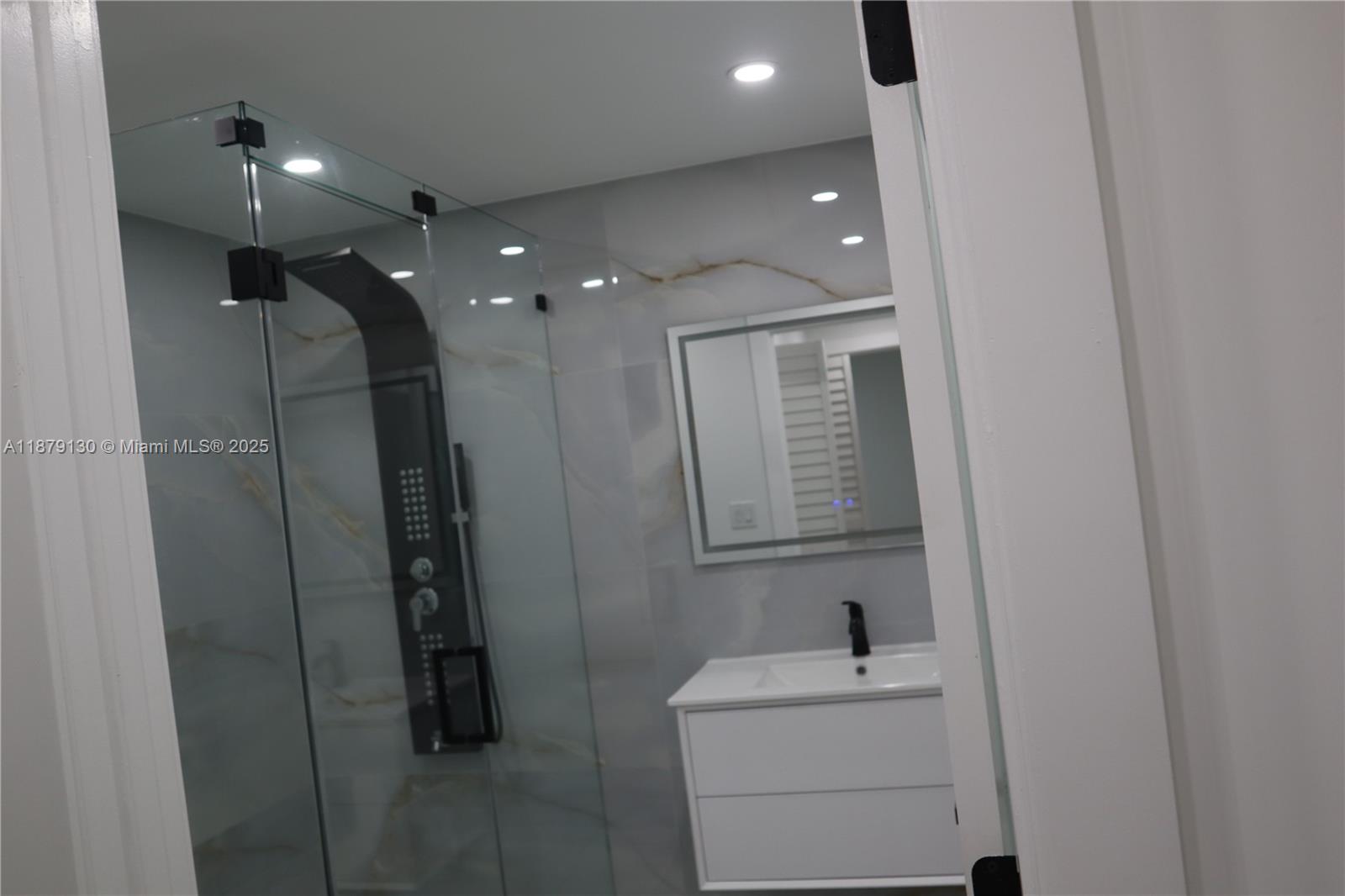 DIXIE GARDENS - Residential Lease