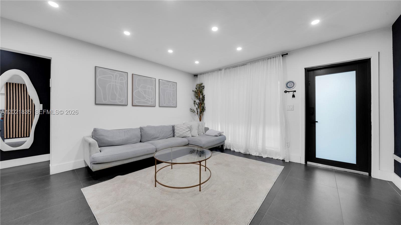 View photos, virtual tours, details... 603 N 32nd Ave