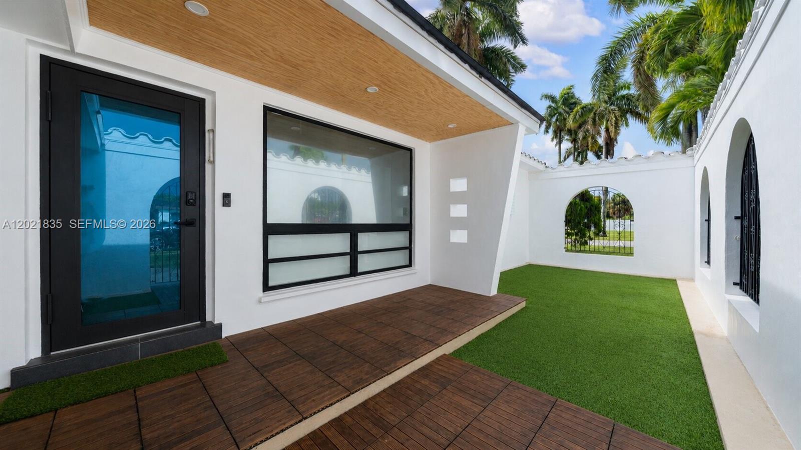 View photos, virtual tours, details... 603 N 32nd Ave