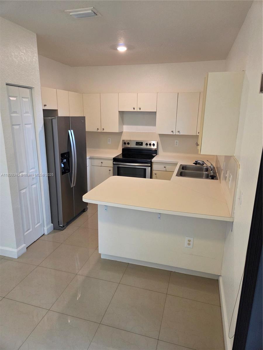 2630 NE 3rd Dr 101