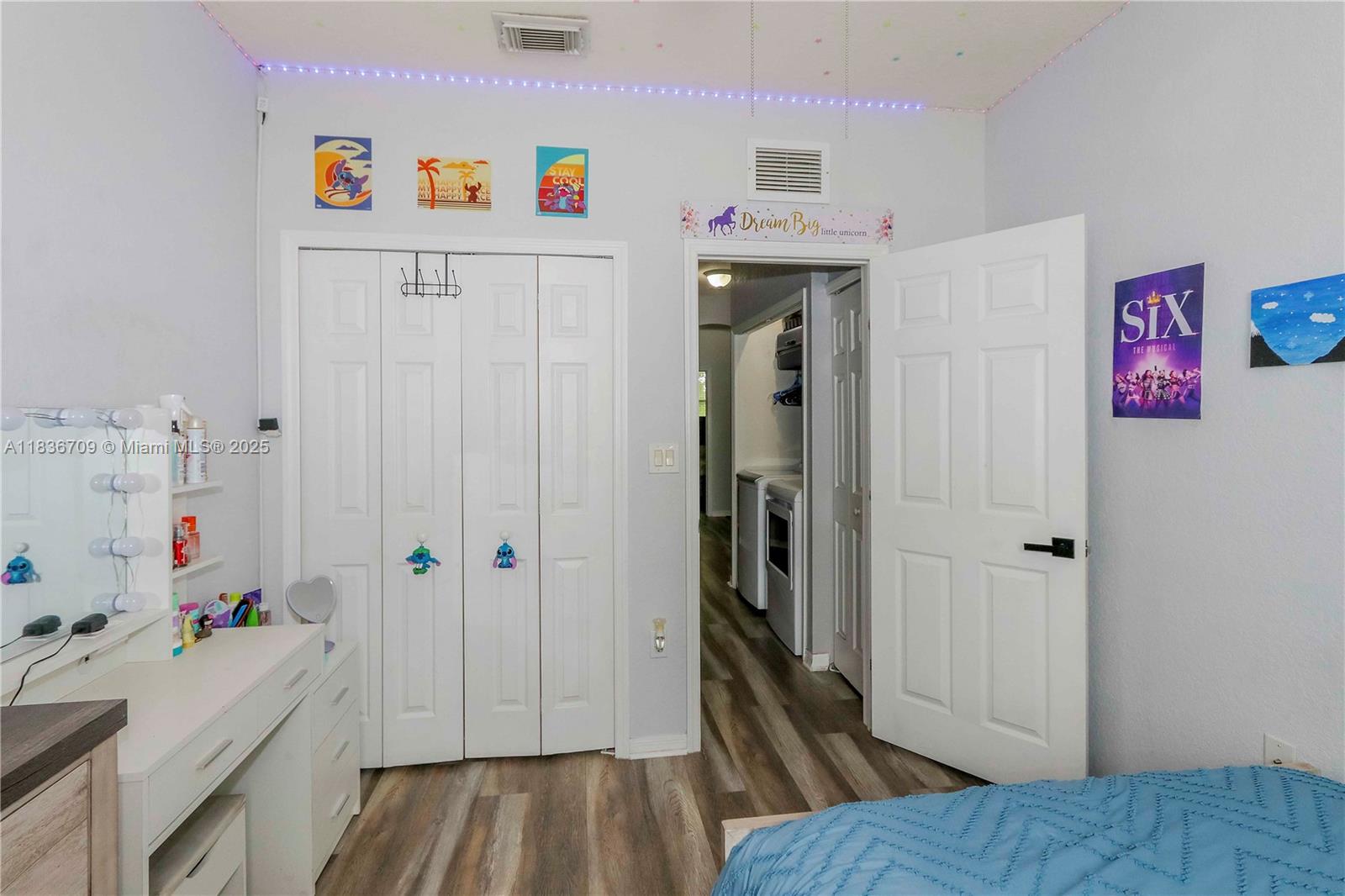 KENDALL BREEZE SOUTH - Residential